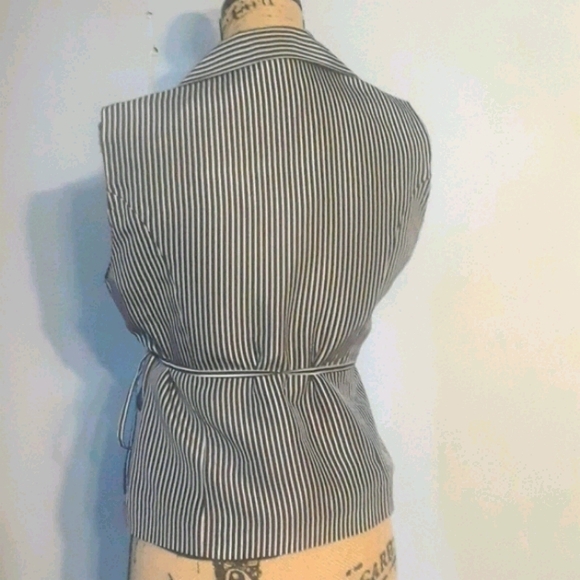 Bundle and Save Anne Carson Vest Top - Picture 5 of 8